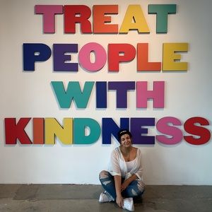 Meet your Posher, Casey